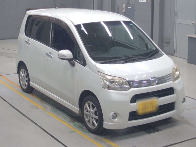 DAIHATSU MOVE 2011
