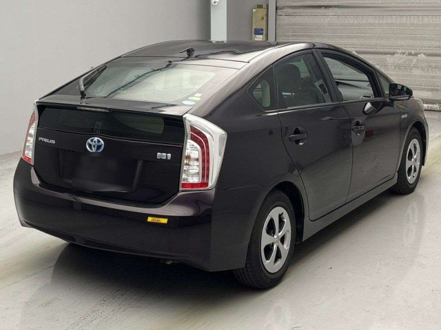 TOYOTA PRIUS 2014