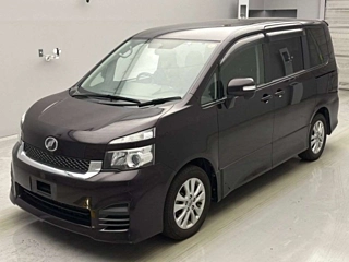 TOYOTA VOXY 2011