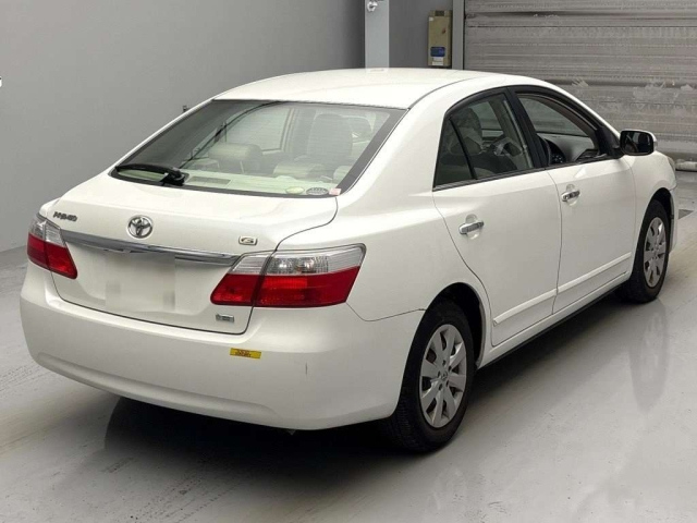 TOYOTA PREMIO 2009