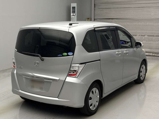 HONDA FREED 2013