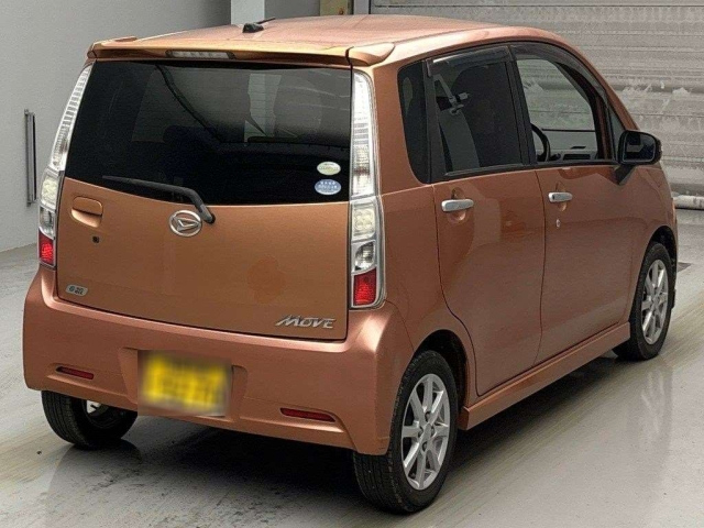 DAIHATSU MOVE 2011
