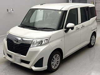 TOYOTA ROOMY 2017