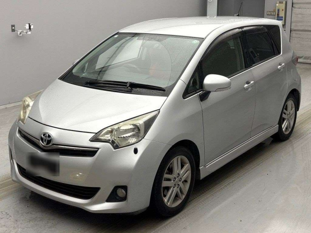 TOYOTA RACTIS 2010