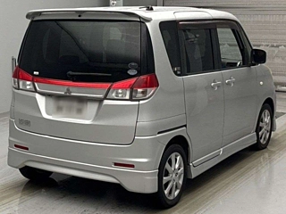MITSUBISHI DELICA D2 2012