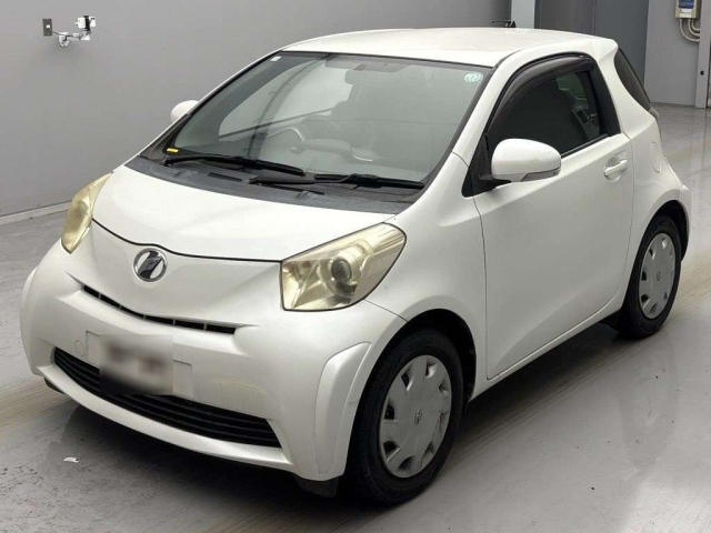 TOYOTA IQ 2010