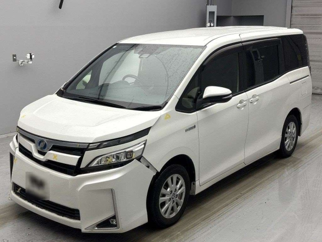 TOYOTA VOXY 2019