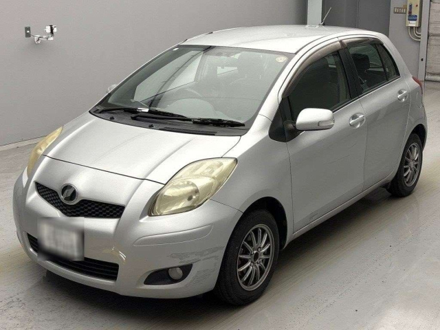 TOYOTA VITZ 2009