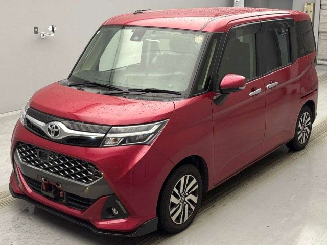 TOYOTA TANK 2017
