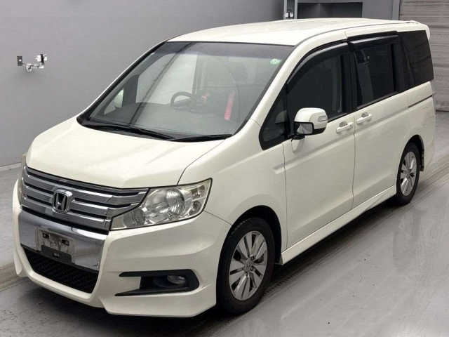 HONDA STEP WAGON 2010
