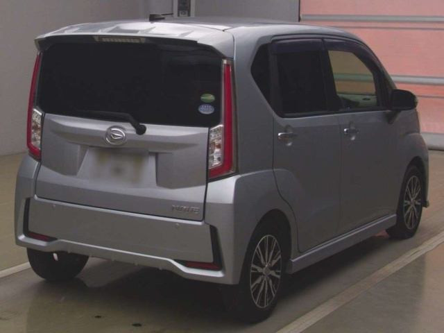 DAIHATSU MOVE 2015