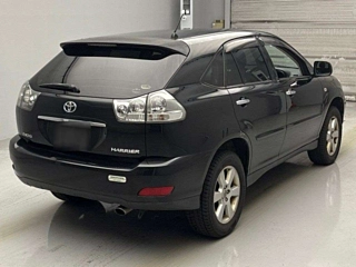 TOYOTA HARRIER 2011