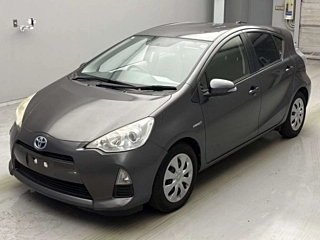 TOYOTA AQUA 2012