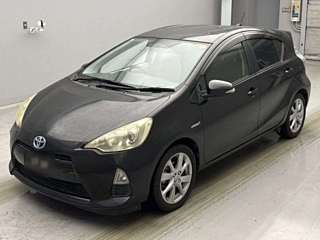 TOYOTA AQUA 2013