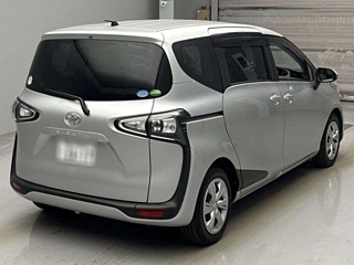 TOYOTA SIENTA 2019