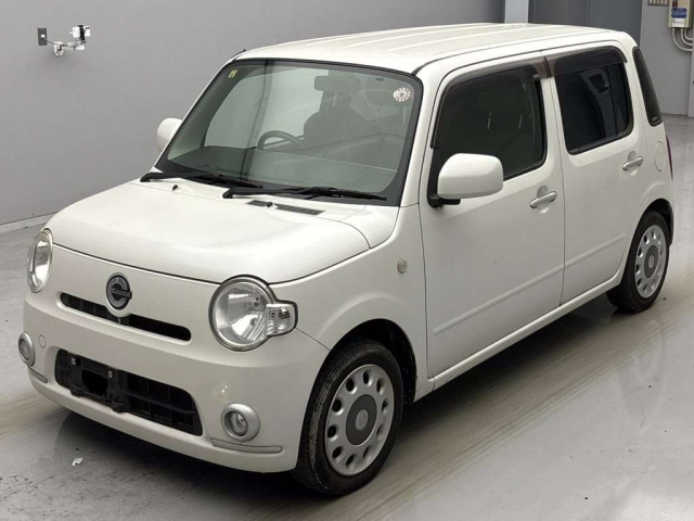 DAIHATSU MIRA 2010