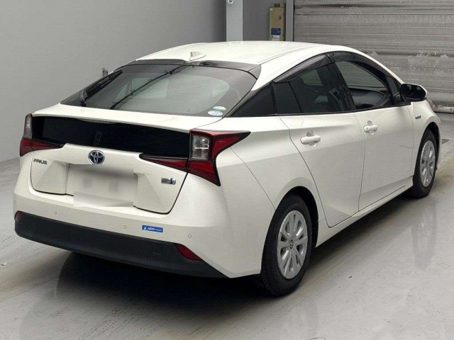 TOYOTA PRIUS 2019