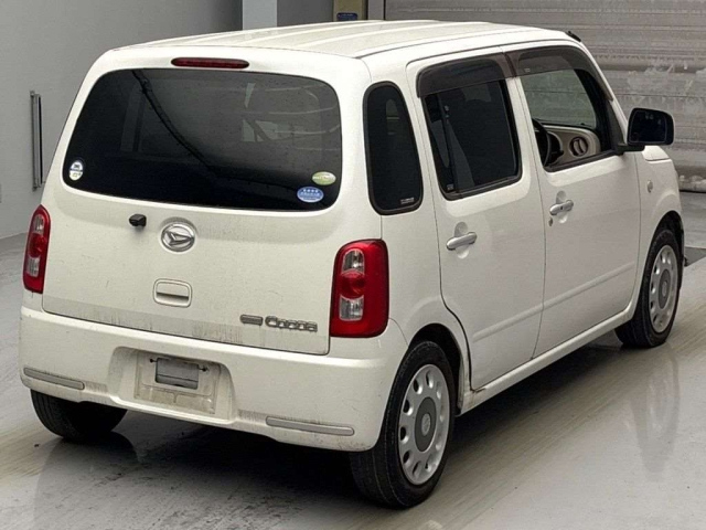 DAIHATSU MIRA 2010
