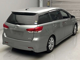 TOYOTA WISH 2009