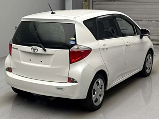 TOYOTA RACTIS 2011