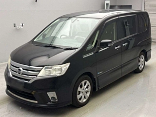 NISSAN SERENA 2013