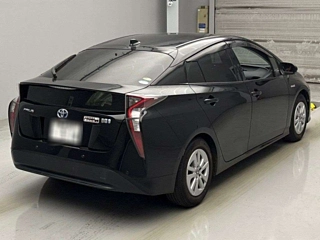 TOYOTA PRIUS 2018