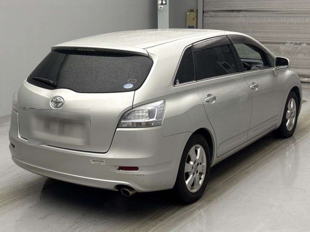 TOYOTA MARK X ZIO 2010