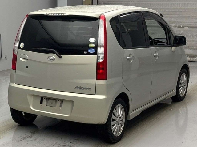 DAIHATSU MOVE 2010