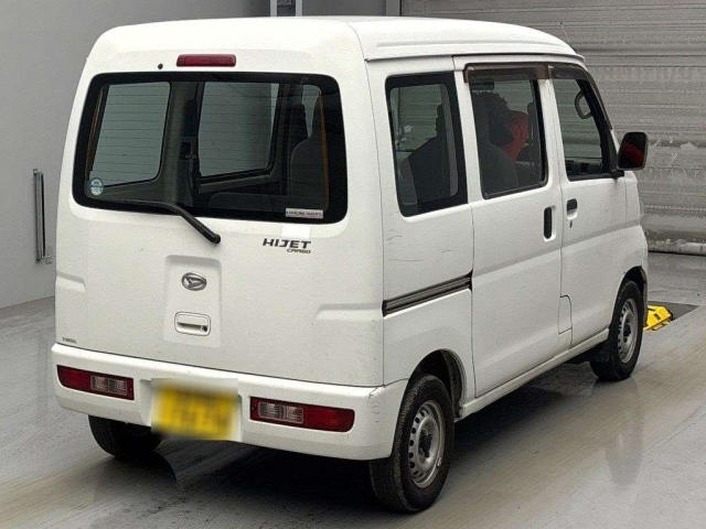 DAIHATSU HIJET VAN 2013