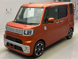 DAIHATSU WAKE 2016