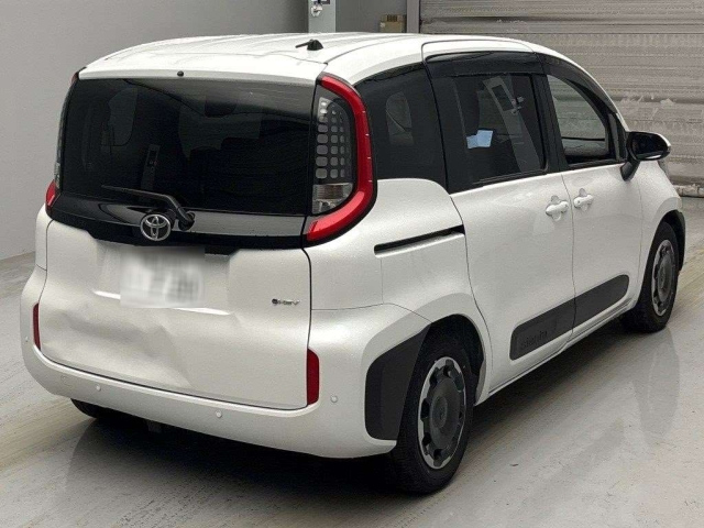 TOYOTA SIENTA 2024
