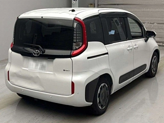 TOYOTA SIENTA 2024