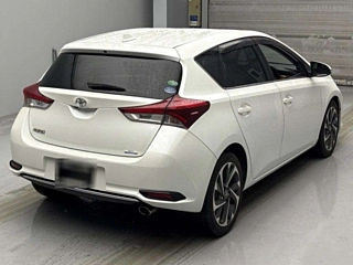 TOYOTA AURIS 2015