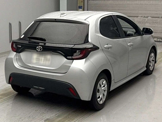 TOYOTA YARIS 2021