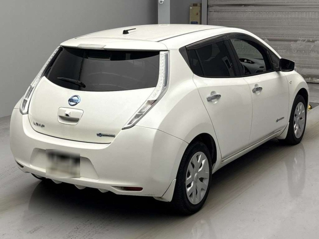 NISSAN LEAF 2016