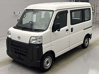 TOYOTA PIXIS VAN 2024