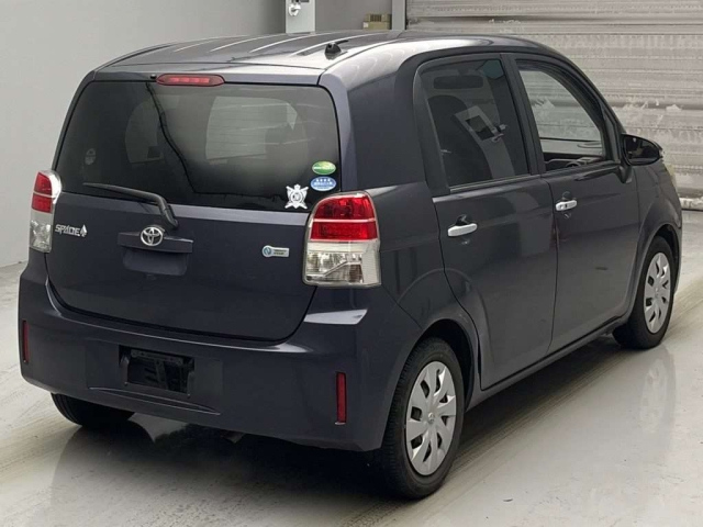 TOYOTA SPADE 2012