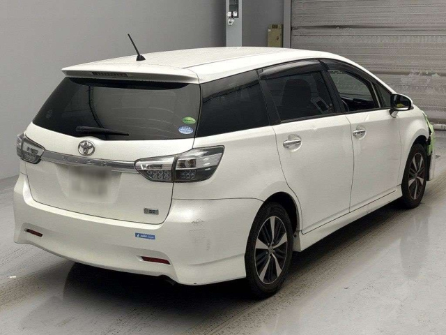 TOYOTA WISH 2014