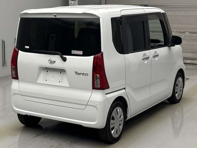 DAIHATSU TANTO 2021
