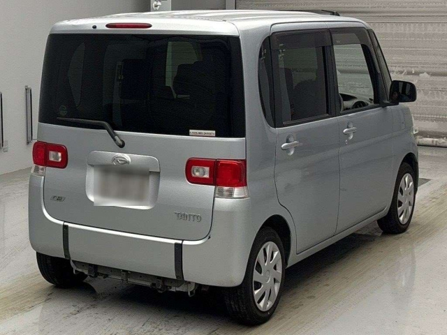 DAIHATSU TANTO 2012