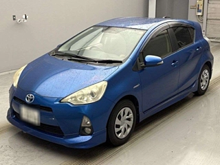 TOYOTA AQUA 2013