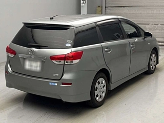 TOYOTA WISH 2012