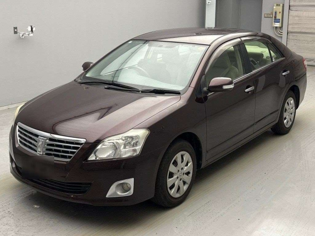 TOYOTA PREMIO 2012