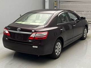 TOYOTA PREMIO 2012