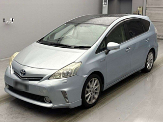 TOYOTA PRIUS ALPHA 2012