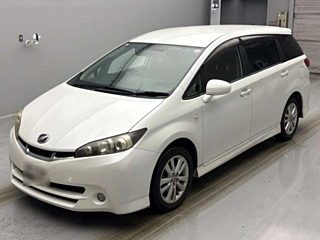 TOYOTA WISH 2011