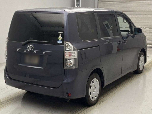 TOYOTA VOXY 2008