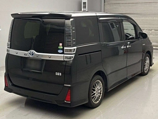 TOYOTA VOXY 2020