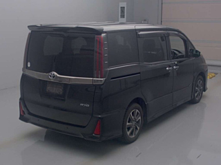 TOYOTA NOAH 2020
