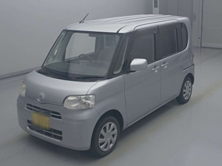 DAIHATSU TANTO 2013
